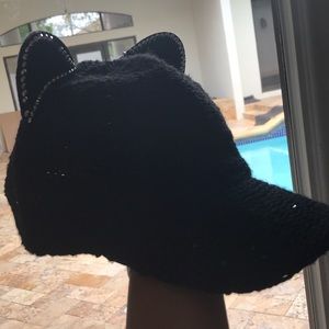 Black cat hat